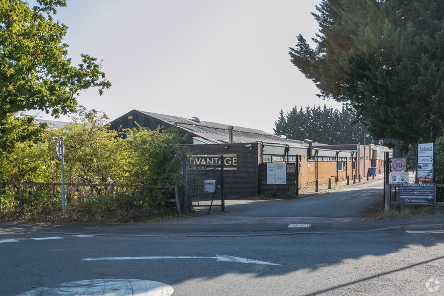 Spring Ln S, Malvern to rent - Building Photo - Image 2 of 12