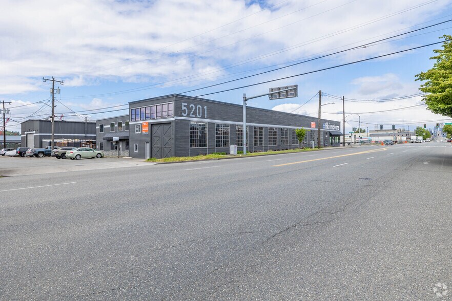 5201 1st Ave S, Seattle, WA for sale - Neighbourhood Photo - Image 3 of 6