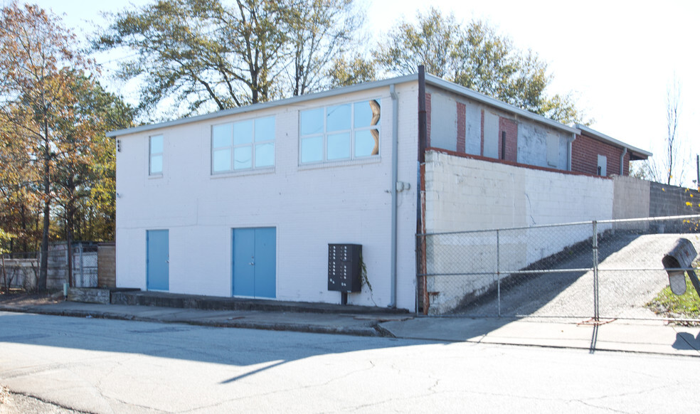 830 SW Warner St, Atlanta, GA for rent - Primary Photo - Image 1 of 3