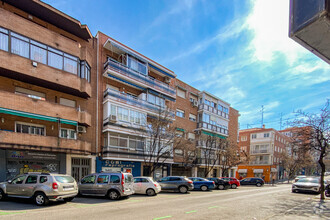 Calle Lérida, 84, Madrid, Madrid for sale Primary Photo- Image 1 of 2