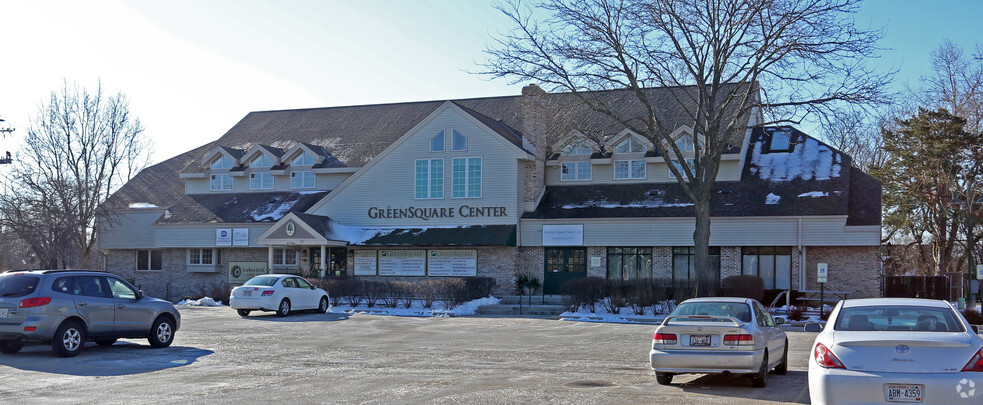 6789 N Green Bay Ave, Glendale, WI for sale - Primary Photo - Image 1 of 1