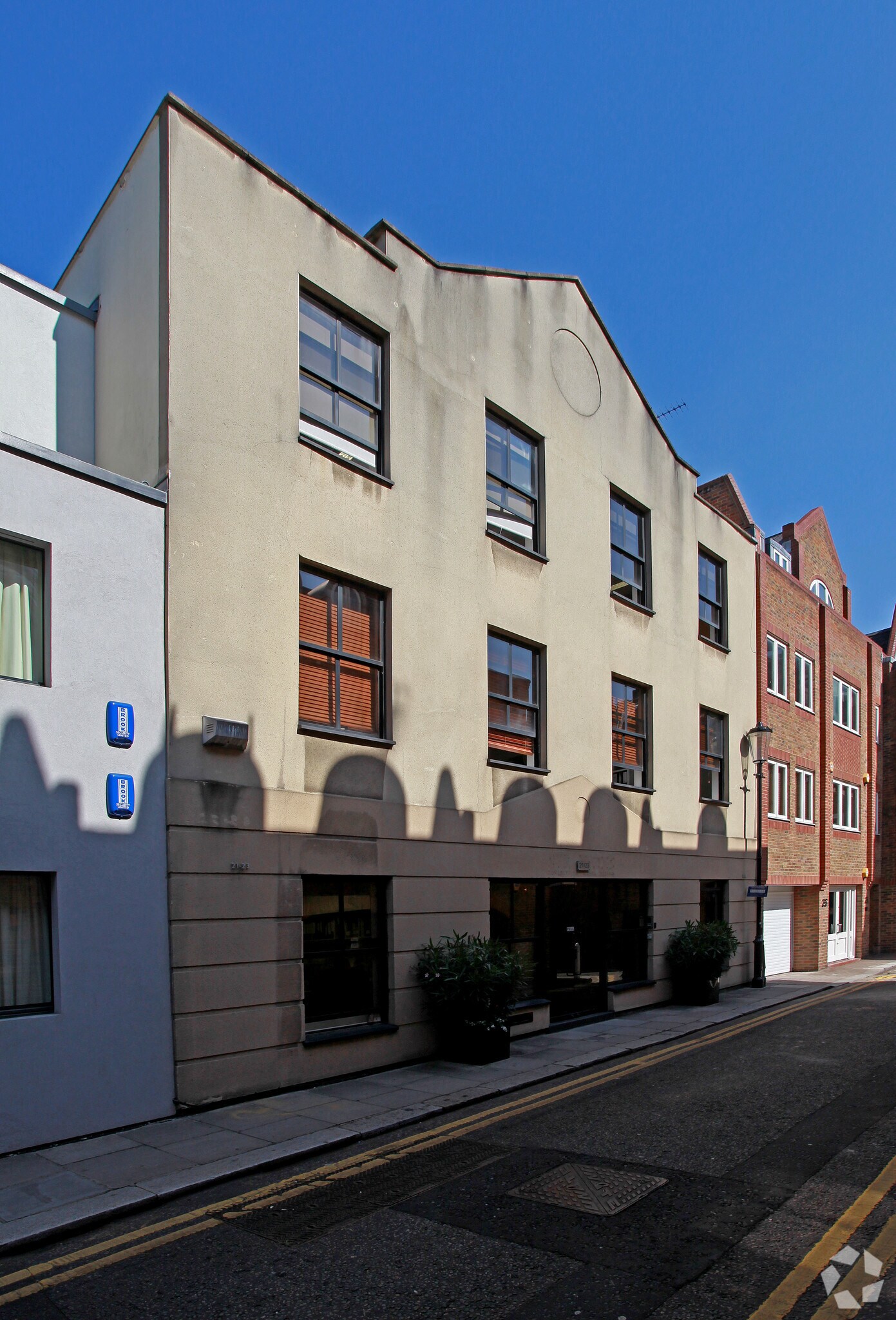 21-23 Ives St, London for sale Primary Photo- Image 1 of 1