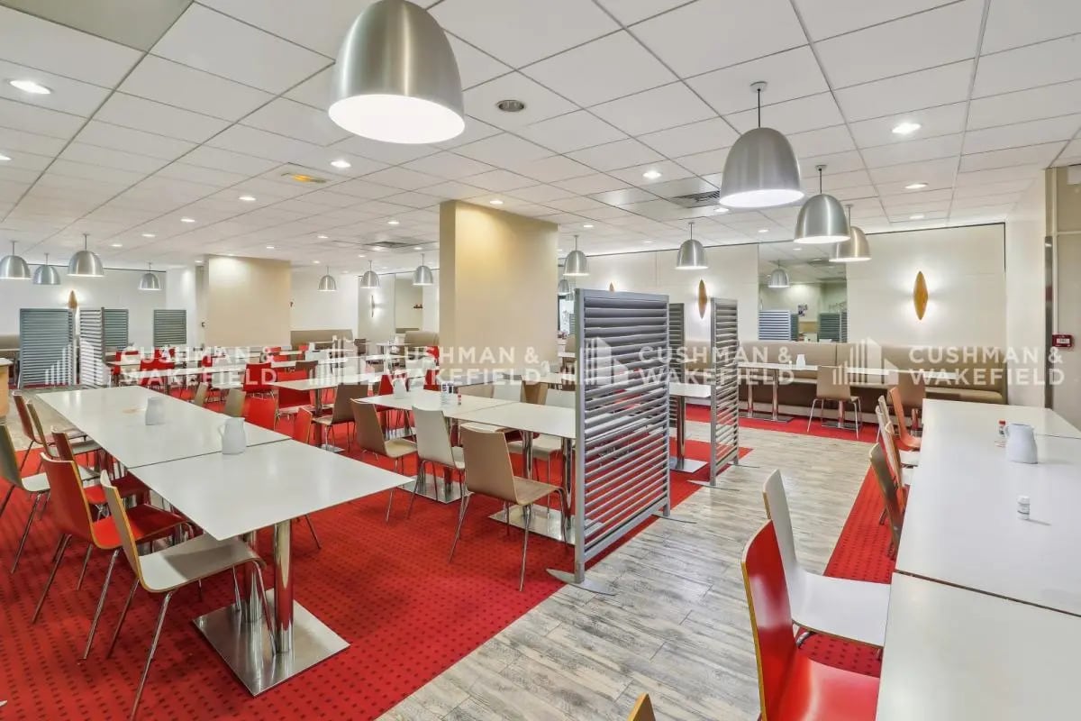 Office in Levallois-Perret to rent Building Photo- Image 1 of 2