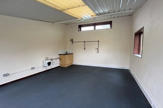 Warpsgrove Ln, Chalgrove to rent Interior Photo- Image 1 of 1