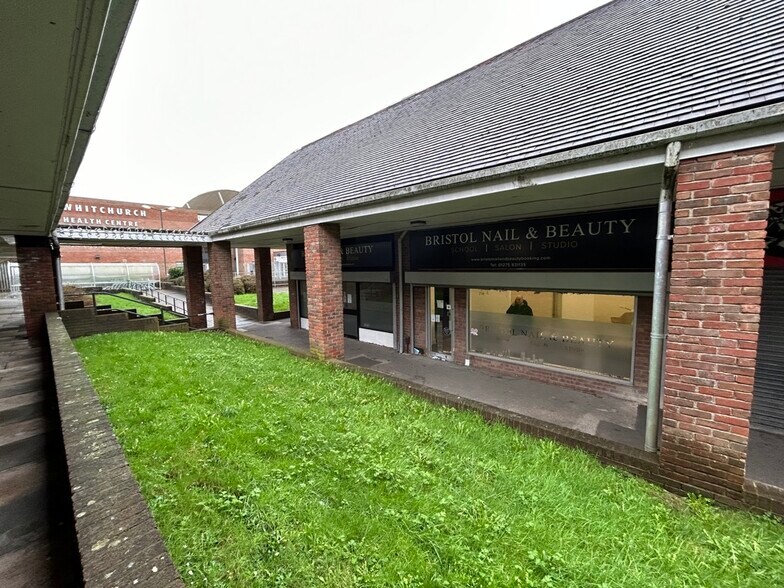 Oatlands Ave, Bristol to rent - Building Photo - Image 2 of 11