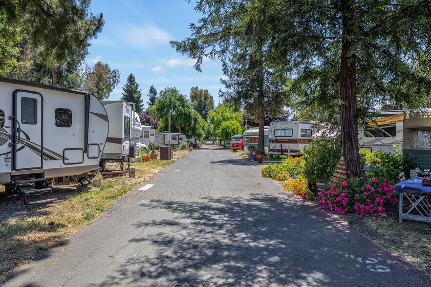 7450 Cristobal Way, Rohnert Park, CA for sale - Building Photo - Image 1 of 26