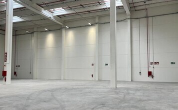 Industrial in L'Hospitalet de Llobregat, Barcelona to rent Interior Photo- Image 2 of 7