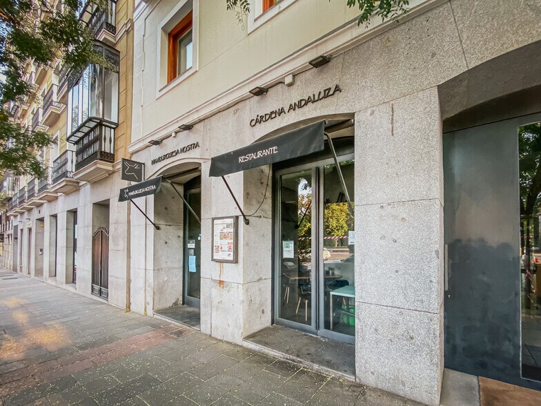 Retail in Madrid, Madrid to rent - Construction Photo - Image 2 of 2