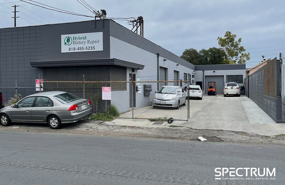 7348 Deering Ave, Canoga Park 91303