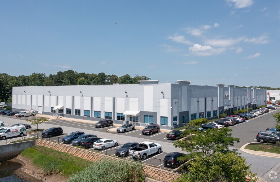 1409 Tangier Dr, Middle River 21220 UK