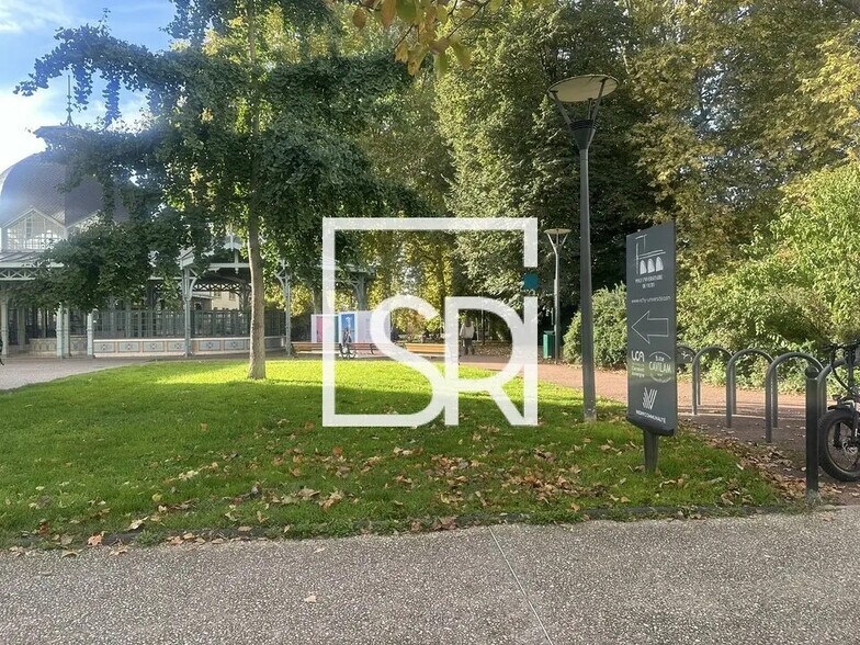 Retail in Vichy for sale - Building Photo - Image 3 of 11