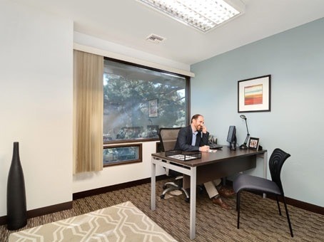 2266 S Dobson Rd, Mesa, AZ to rent - Interior Photo - Image 3 of 6