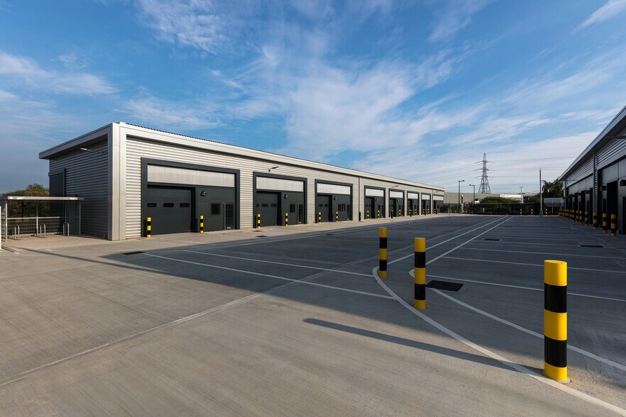 Innovation Business Centre, Units 9-26 Consul Ave, Rainham for sale - Building Photo - Image 1 of 1