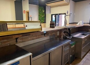 Retail in Alcalá de Henares, Madrid to rent Interior Photo- Image 2 of 5