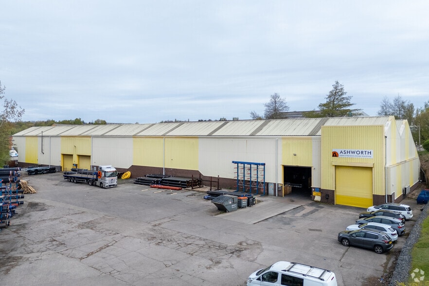 Peartree Ln, Dudley to rent - Primary Photo - Image 1 of 3