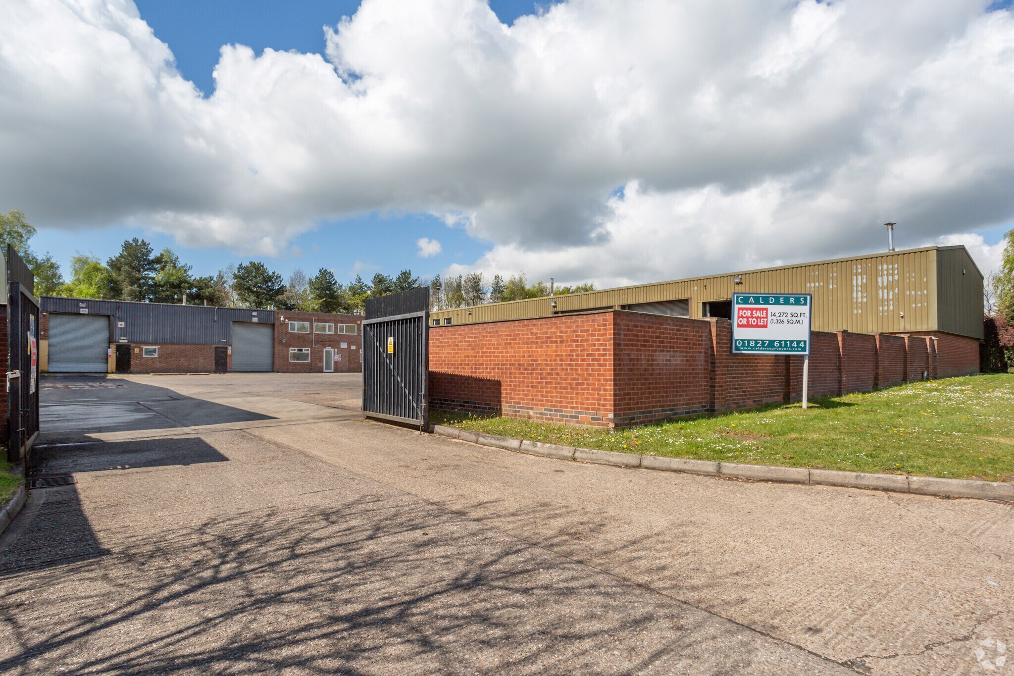 Carlyon Rd, Atherstone for sale Primary Photo- Image 1 of 1