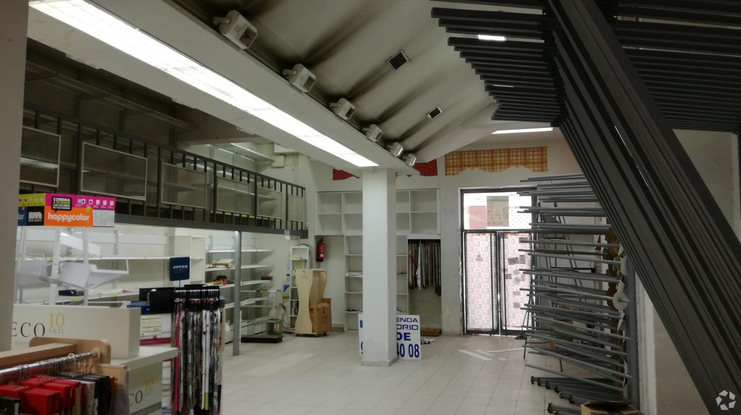 Alcorcón, MAD 28921 -  -  - Interior Photo - Image 2 of 6