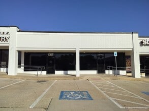 342-344 S Santa Fe Ave, Edmond, OK to rent Building Photo- Image 1 of 12