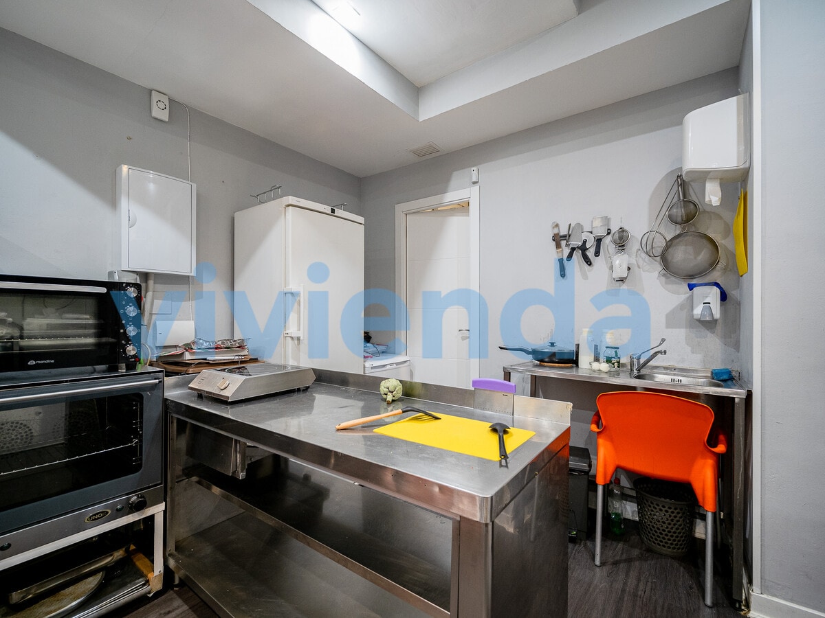 Madrid, MAD 28006 - Unit 01 -  - Interior Photo - Image 1 of 3