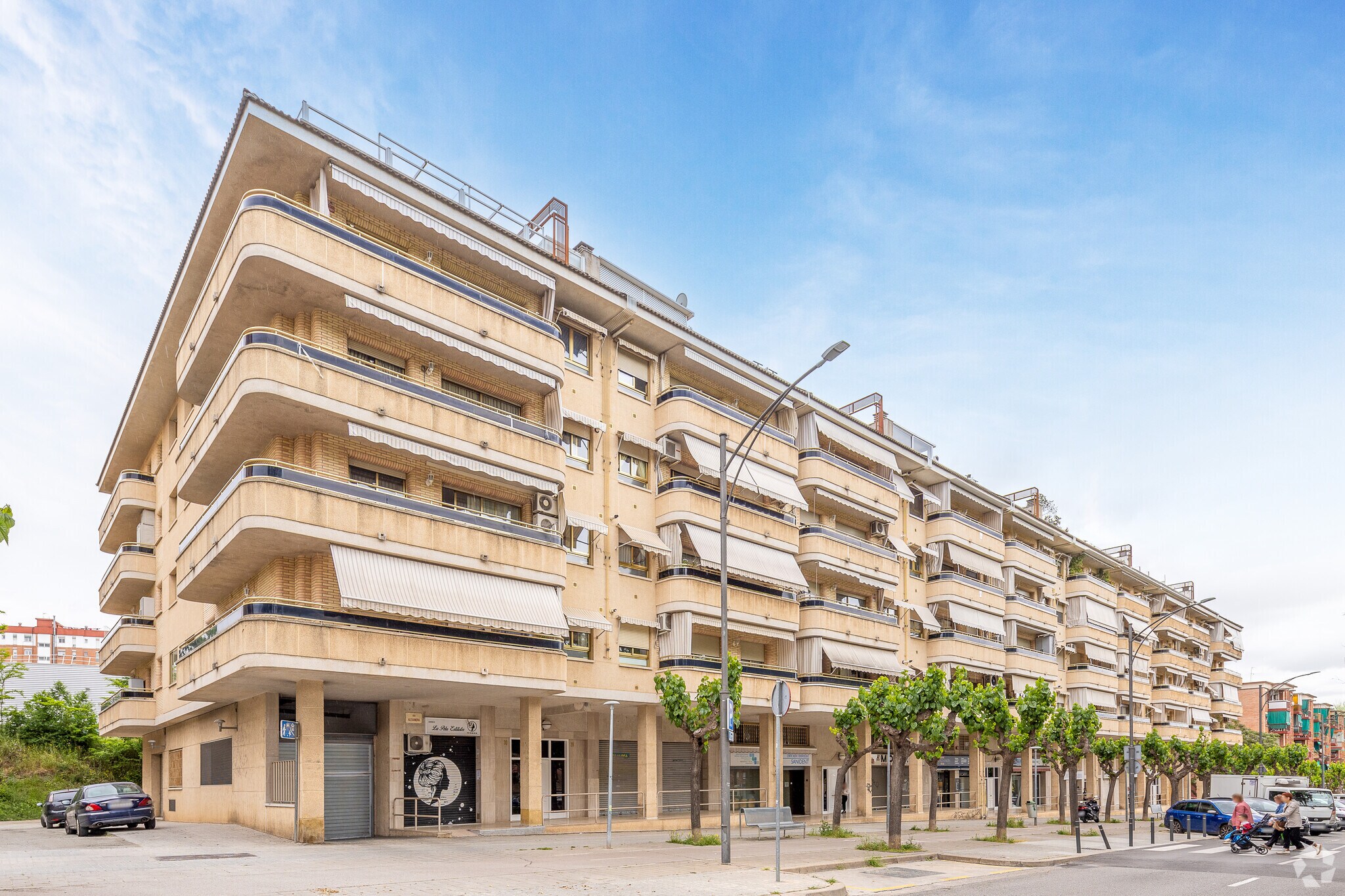 Retail in Sabadell, Barcelona to rent Primary Photo- Image 1 of 4