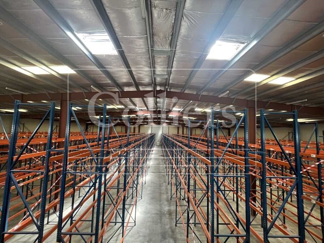 Light Industrial in Gémenos to rent Interior Photo- Image 1 of 24