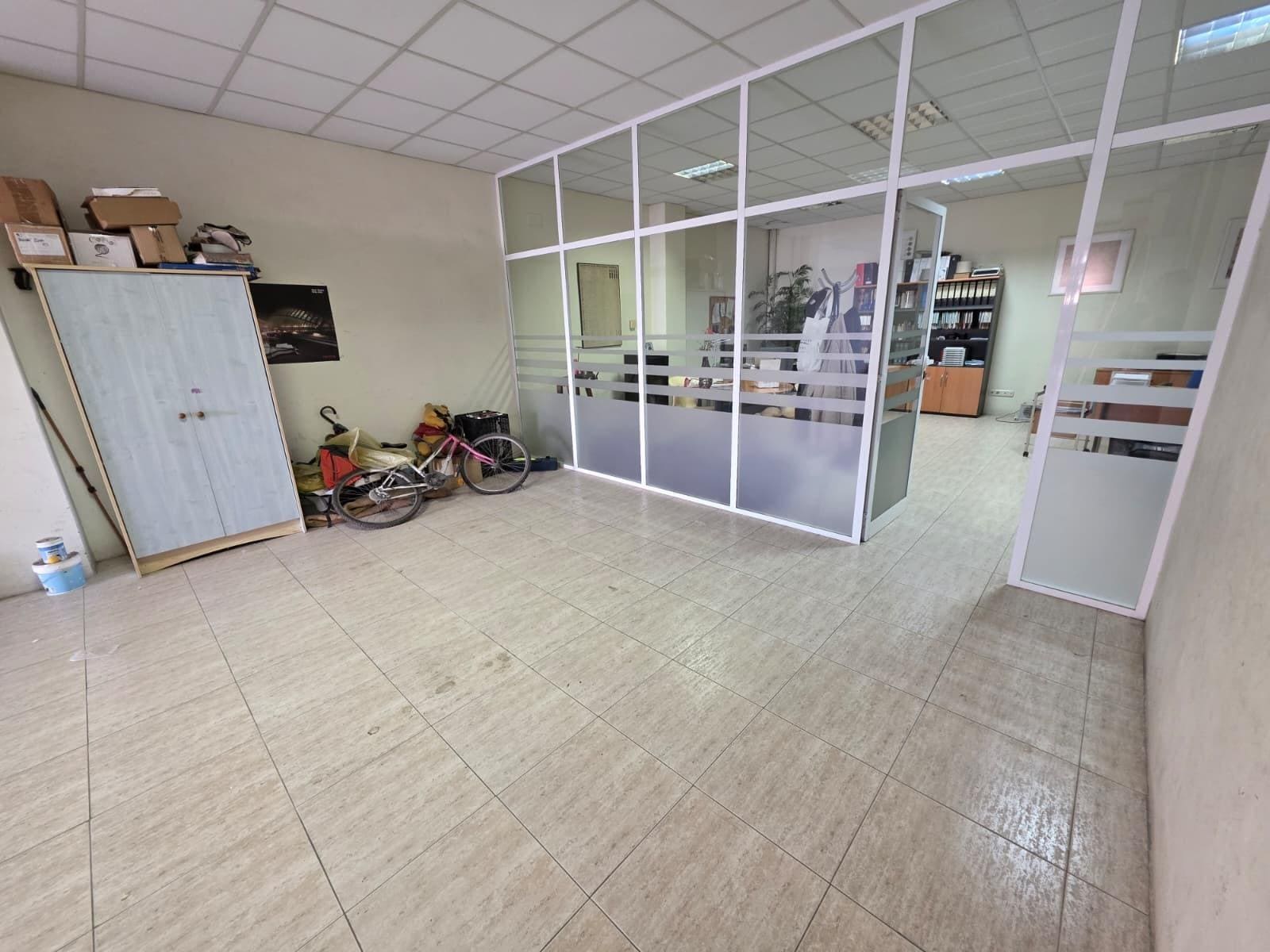 Retail in Igualada, Barcelona to rent Interior Photo- Image 1 of 4