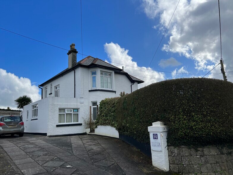 1A Southbourne Rd, St Austell for sale - Building Photo - Image 1 of 1