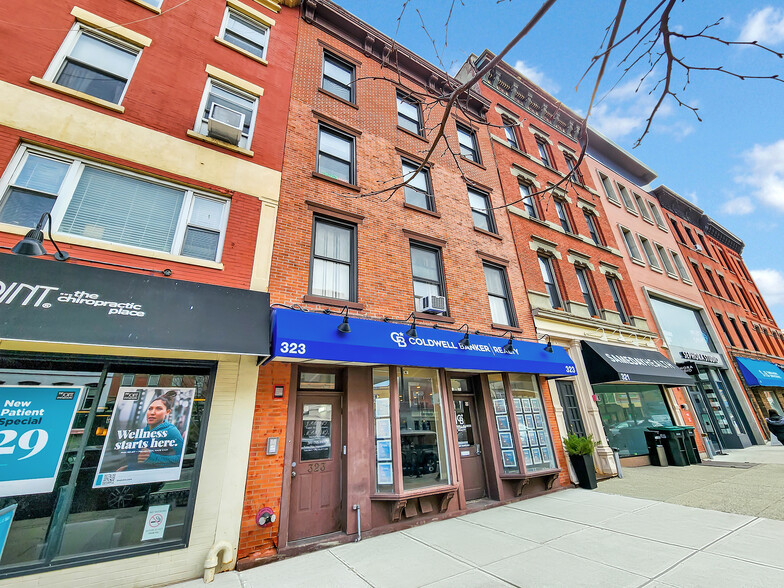 323 Washington St, Hoboken, NJ for sale - Building Photo - Image 1 of 1