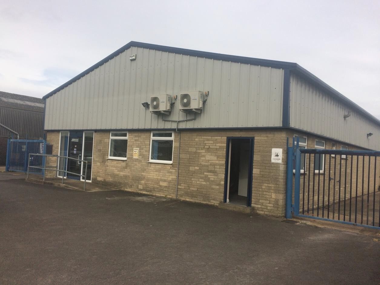 Estate Road No 5, Grimsby for sale Primary Photo- Image 1 of 1