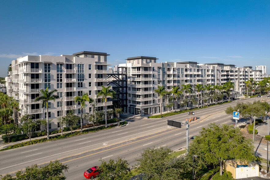 1640 E Sunrise Blvd, Fort Lauderdale, FL for sale - Primary Photo - Image 1 of 1