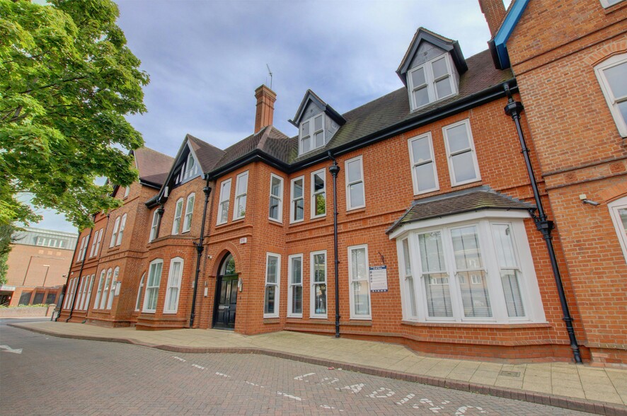 39-41 Station Rd, Solihull for rent - Building Photo - Image 1 of 11