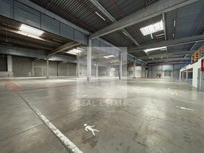 7 Rue André Sentuc, Vénissieux to rent Interior Photo- Image 1 of 11