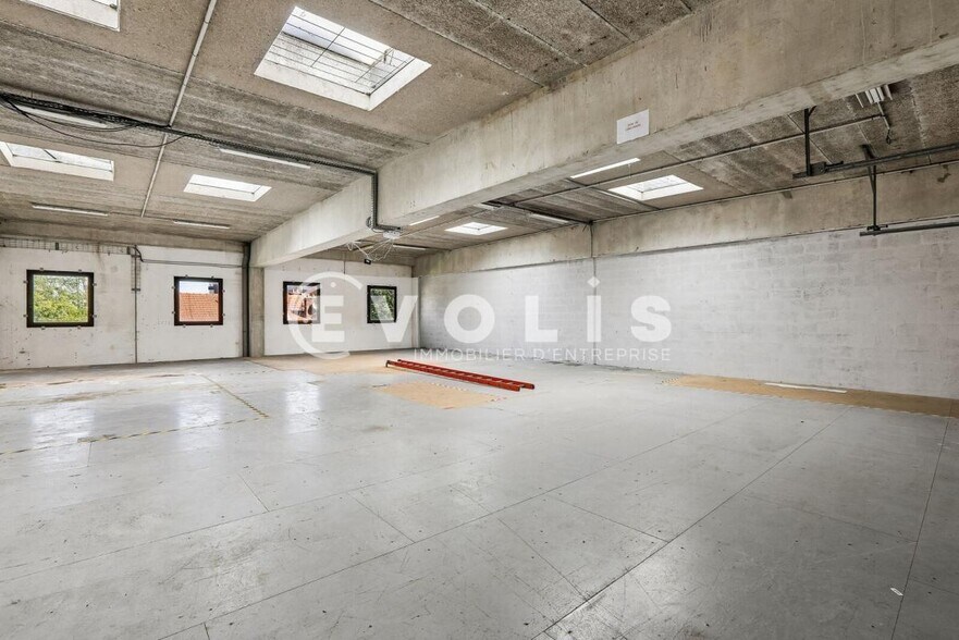 Light Industrial in Vitry-sur-Seine to rent - Interior Photo - Image 3 of 8
