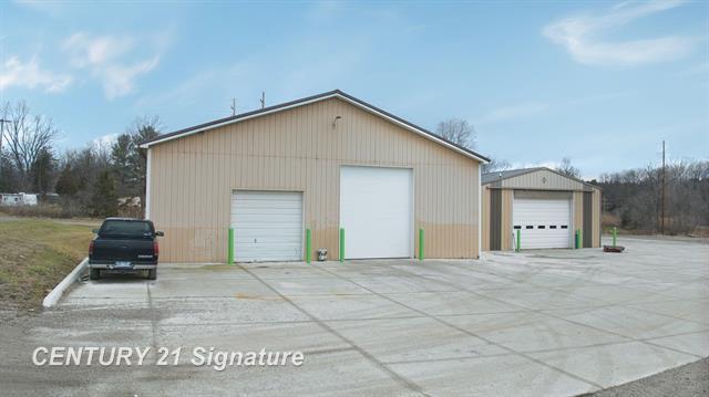 210 Industrial Dr, Flushing, MI for sale - Building Photo - Image 1 of 20