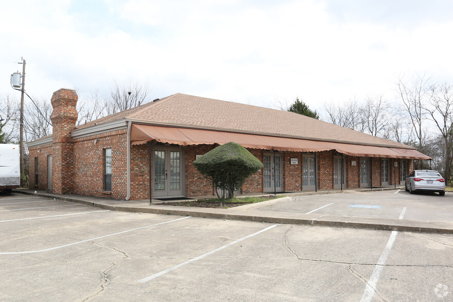 Office in Irving, TX for sale - Primary Photo - Image 1 of 1