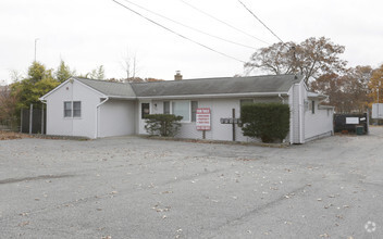 1042-1044 Portion Rd, Farmingville, NY for sale Primary Photo- Image 1 of 1