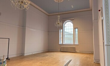 Cornhill, Bury St Edmunds to rent Interior Photo- Image 2 of 3