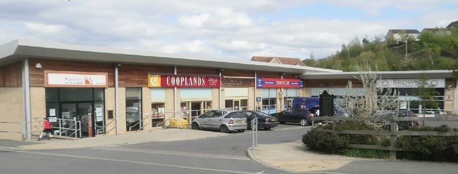 More details for Berry Hl, Mansfield - Retail to Rent