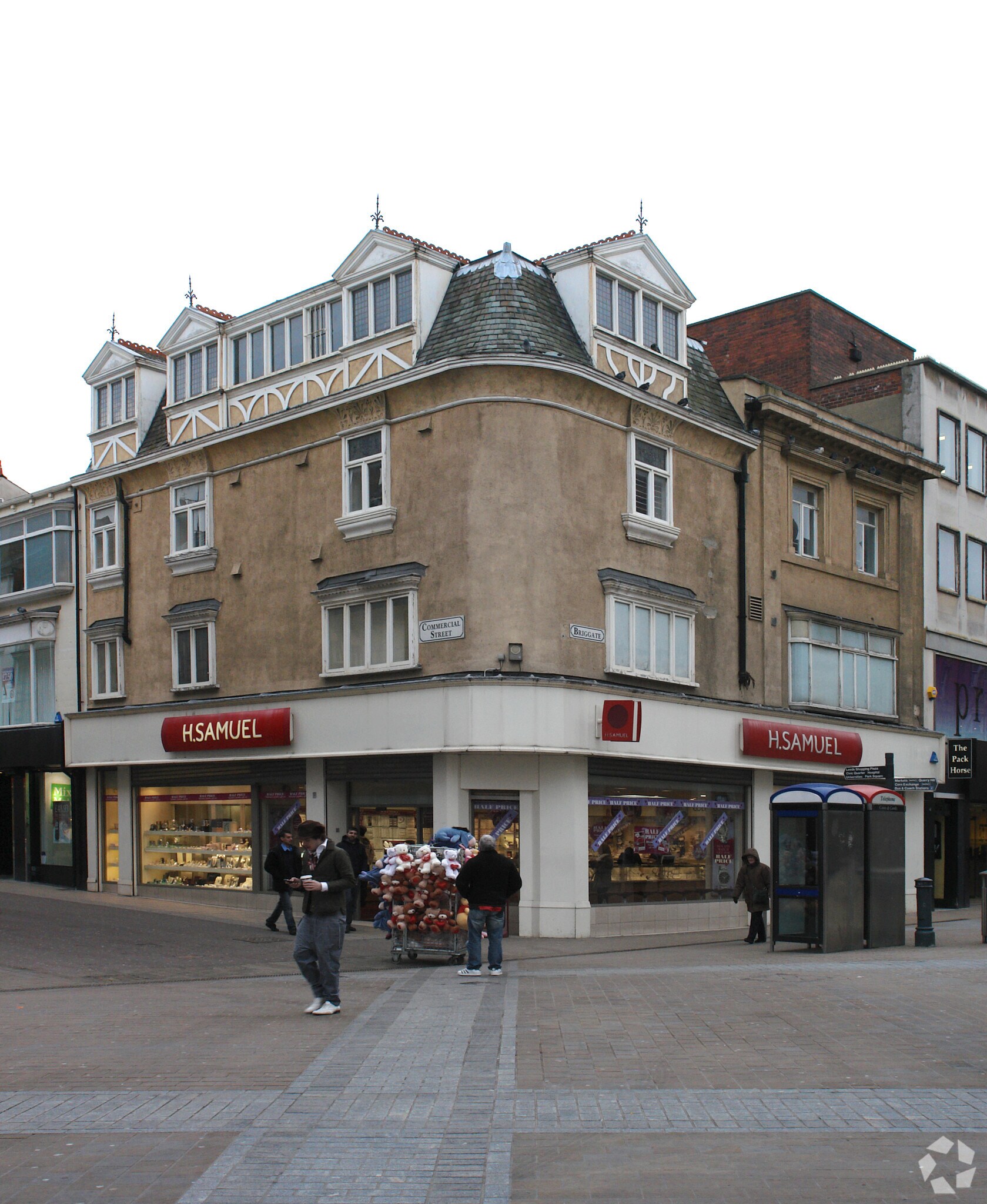 54-55 Briggate, Leeds for sale Primary Photo- Image 1 of 1