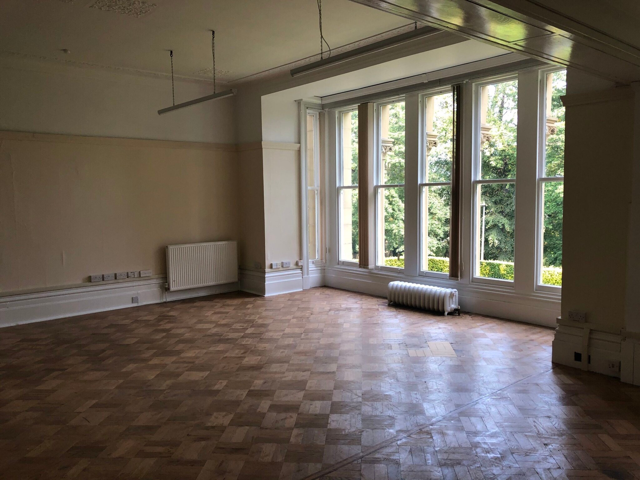 Queens Rd, Huddersfield to rent Interior Photo- Image 1 of 3