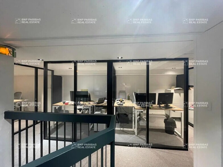 3 Rue Rollon, Rouen to rent - Primary Photo - Image 3 of 8