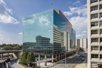 More details for 2550 S Clark St, Arlington, VA - Office, Office/Retail for Rent