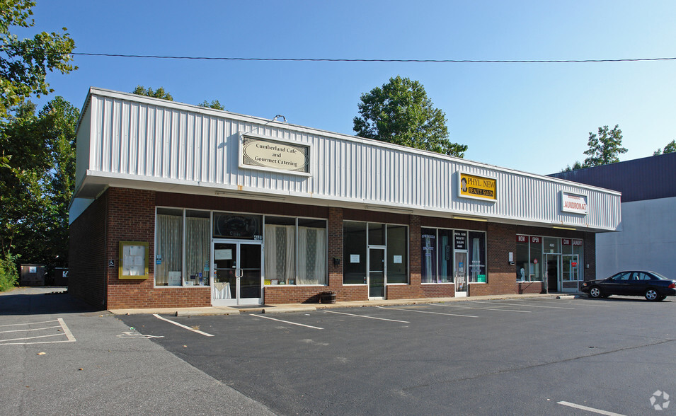 4665 Brownsboro Rd, Winston-Salem, NC for sale - Building Photo - Image 3 of 15