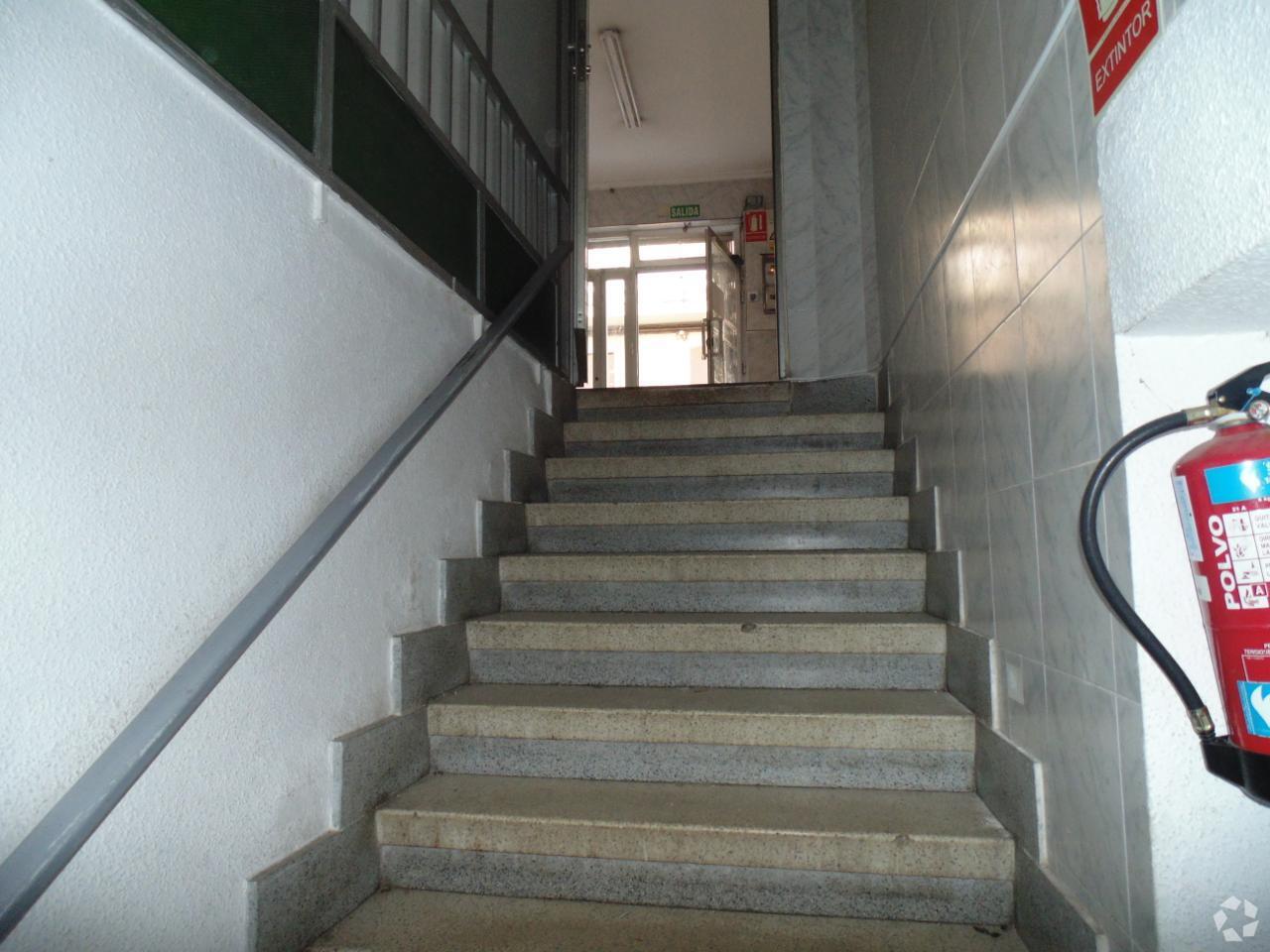 Retail in Ávila, Ávila to rent Interior Photo- Image 1 of 9