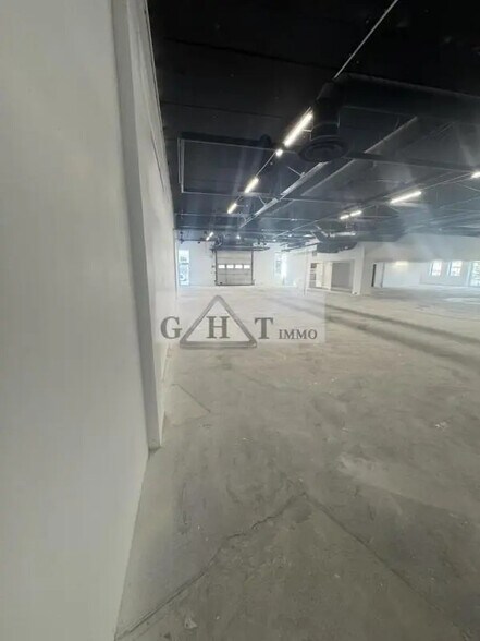 Industrial in Ivry-sur-Seine to rent - Interior Photo - Image 1 of 6
