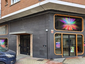 Retail in Madrid, Madrid to rent Interior Photo- Image 2 of 13