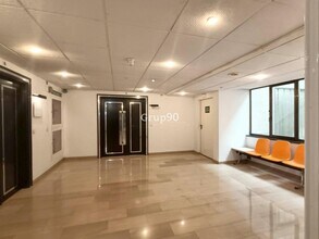 Office in Lleida, Lérida to rent Interior Photo- Image 2 of 22
