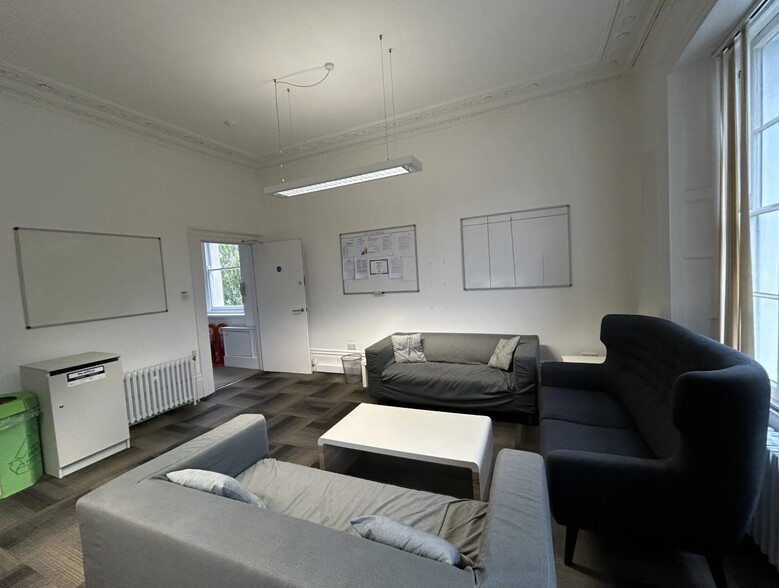 2 St Pauls Rd, Bristol for rent - Interior Photo - Image 2 of 7