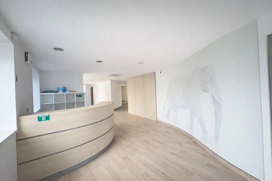 Office in Saint-Herblain to rent - Interior Photo - Image 2 of 17