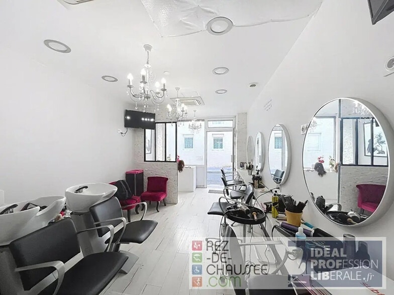 Build-to-Rent in Paris for sale - Interior Photo - Image 3 of 4